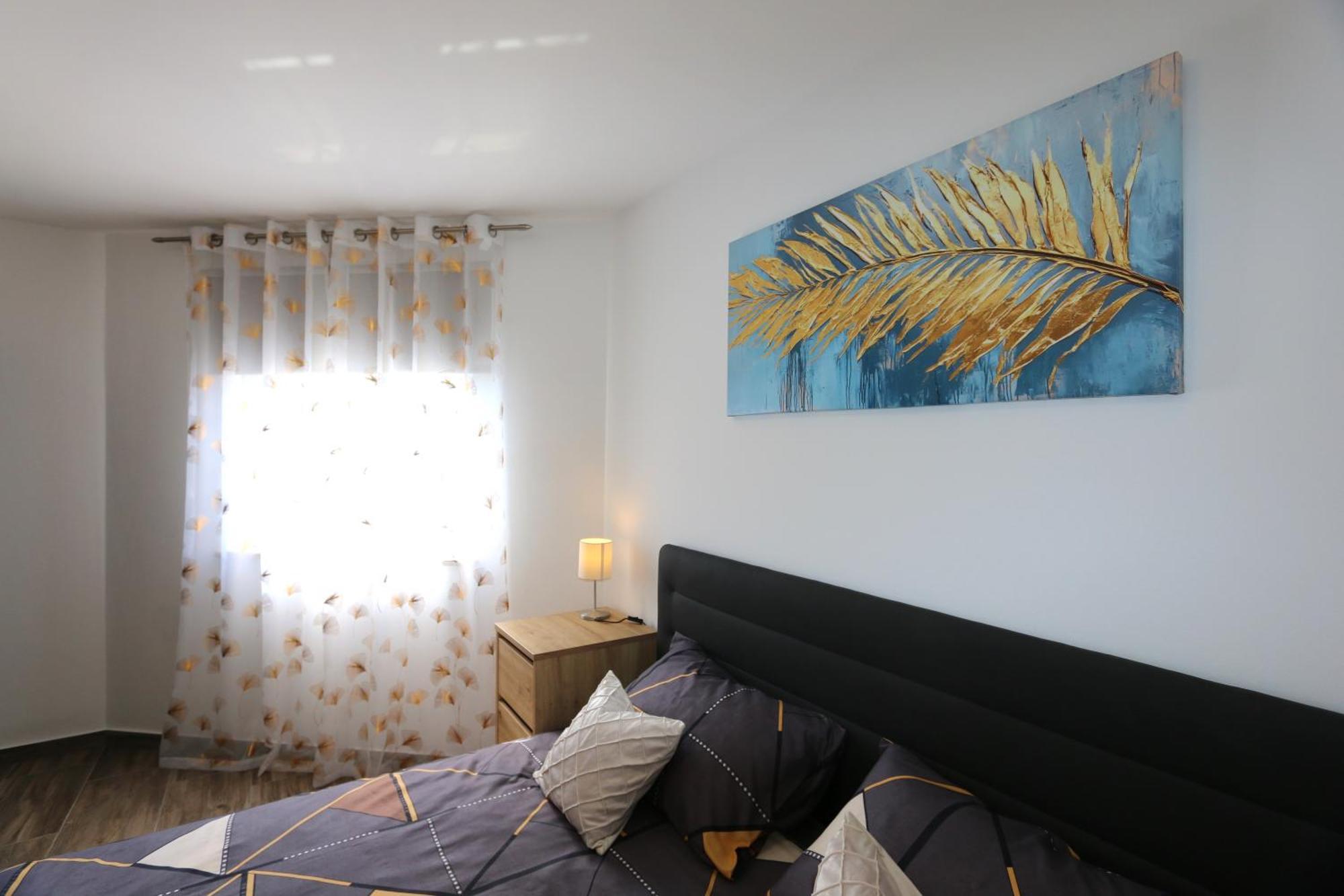 Apartments Mirjana Šilo Екстериор снимка