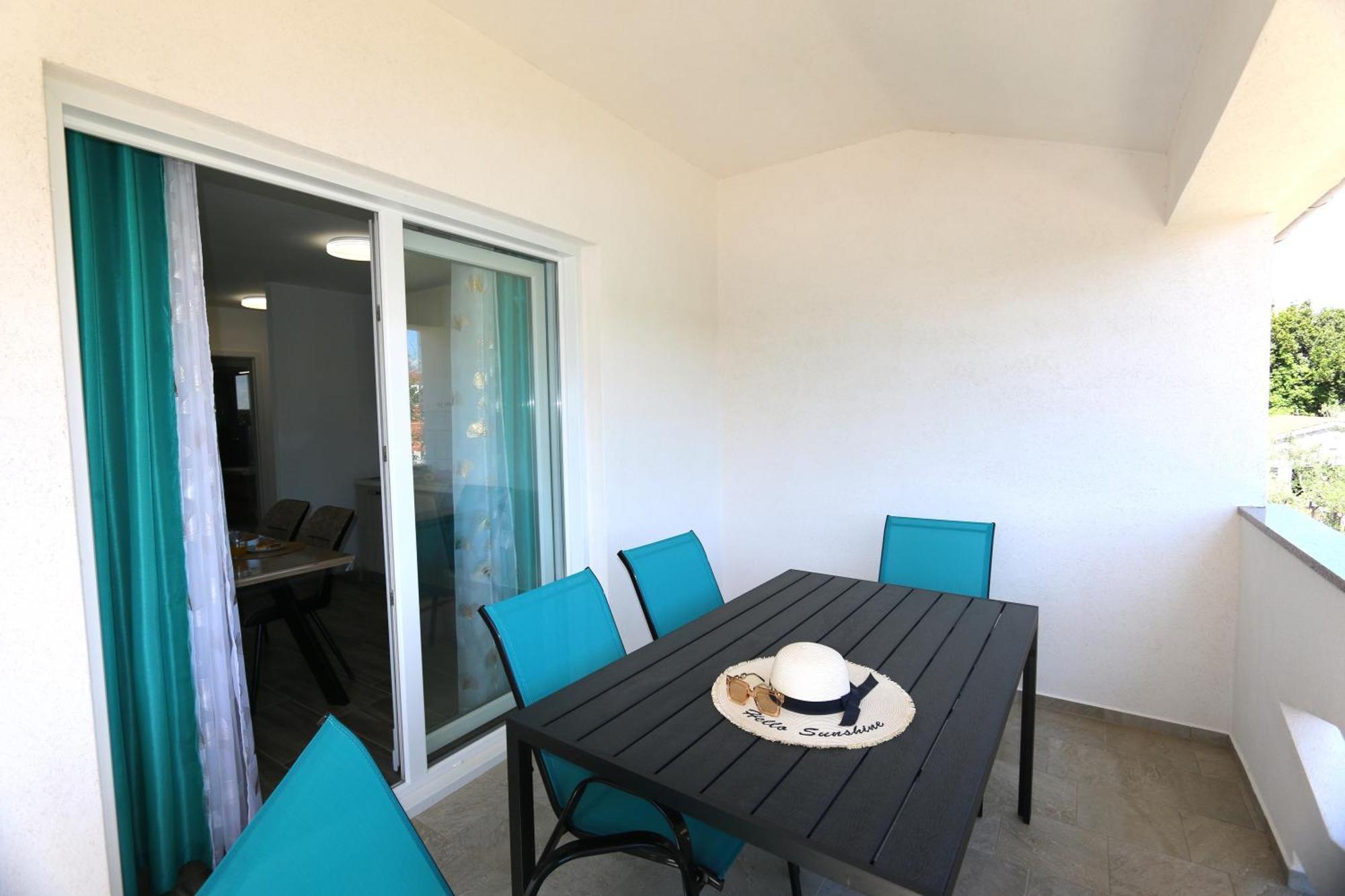 Apartments Mirjana Šilo Екстериор снимка