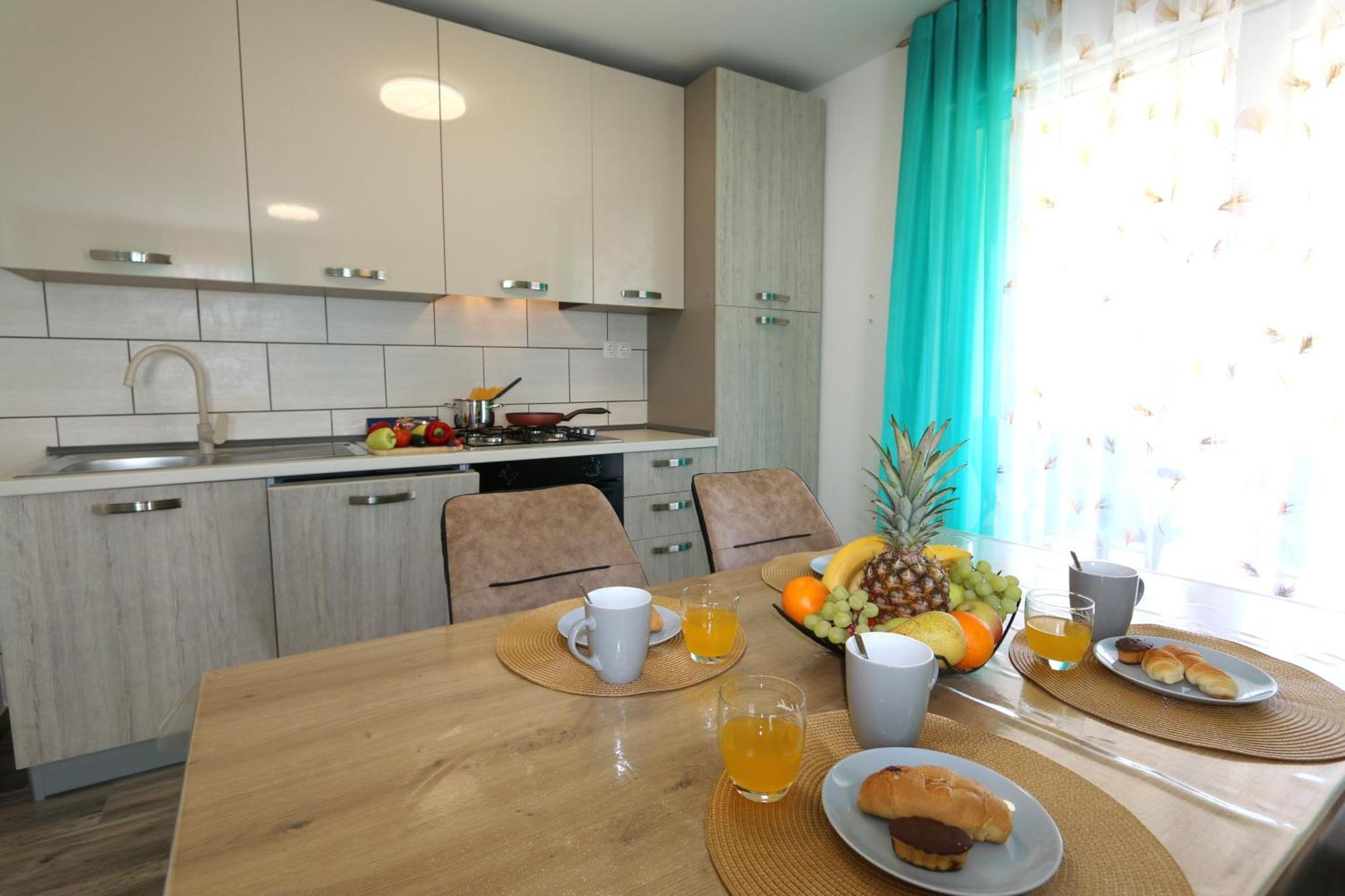 Apartments Mirjana Šilo Екстериор снимка